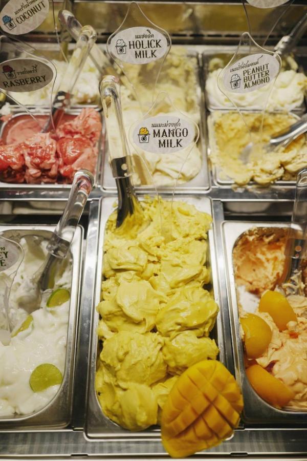 방콕 Ghee Gelato House B&B 외부 사진